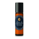 Amberkleurige roll-on parfumfles van Parfumolie NR. 6 Sauvage met bloemige zoetheid